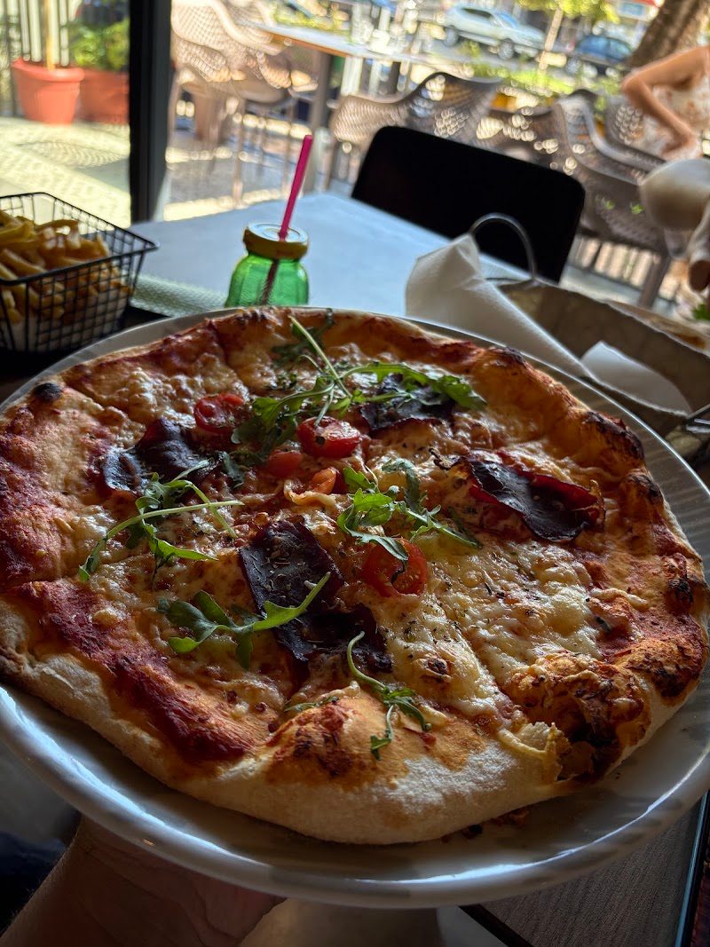 Pizzeria & Restoran Corner