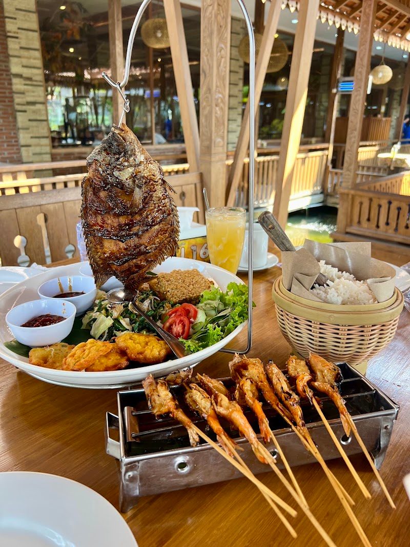 Pondok Desa Traditional Restoran Batu