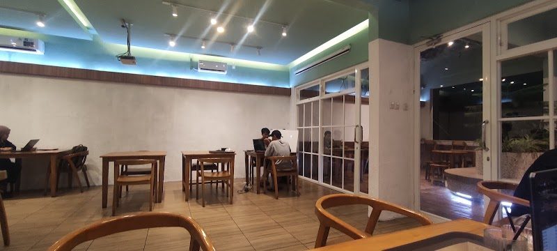 Vianota Coffee and Space