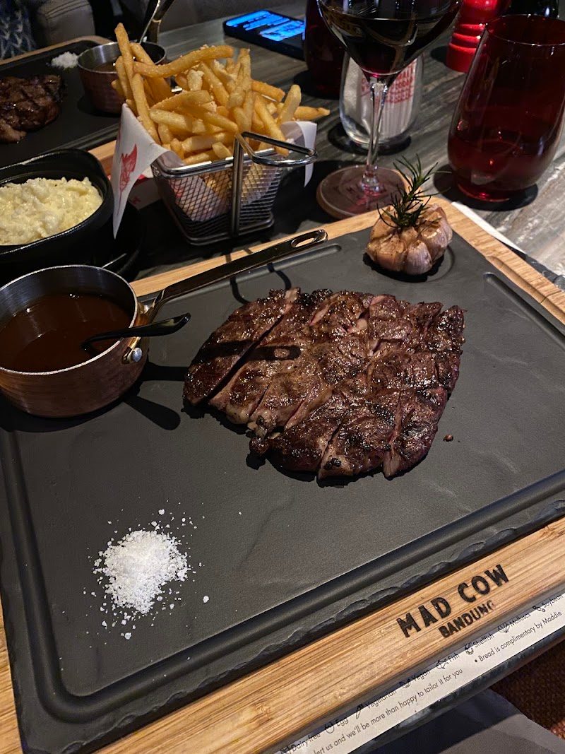 Mad Cow Wine & Grill Bandung