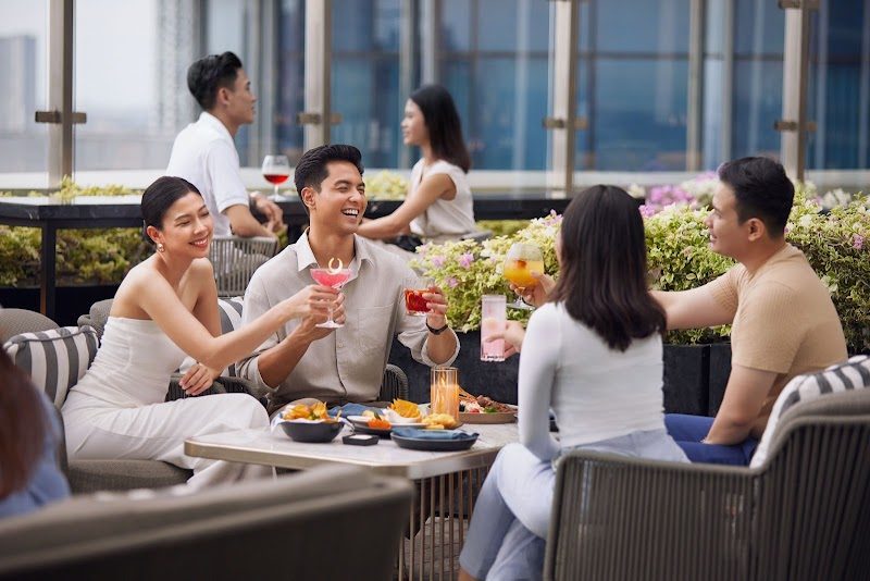 Soiree Rooftop Bar (Four Points by Sheraton Surabaya, Pakuwon Indah)