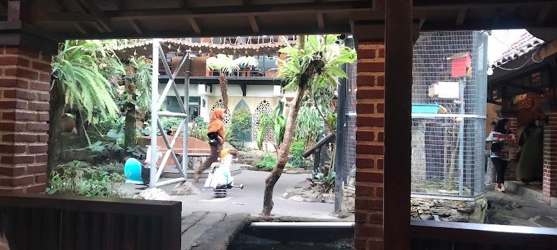 Warung Nasi Ampera Suci
