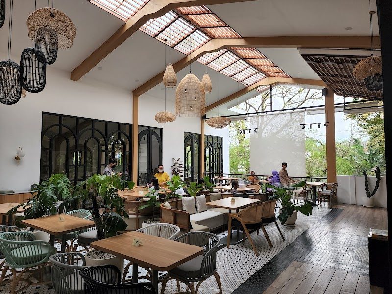 Reveuse Resto