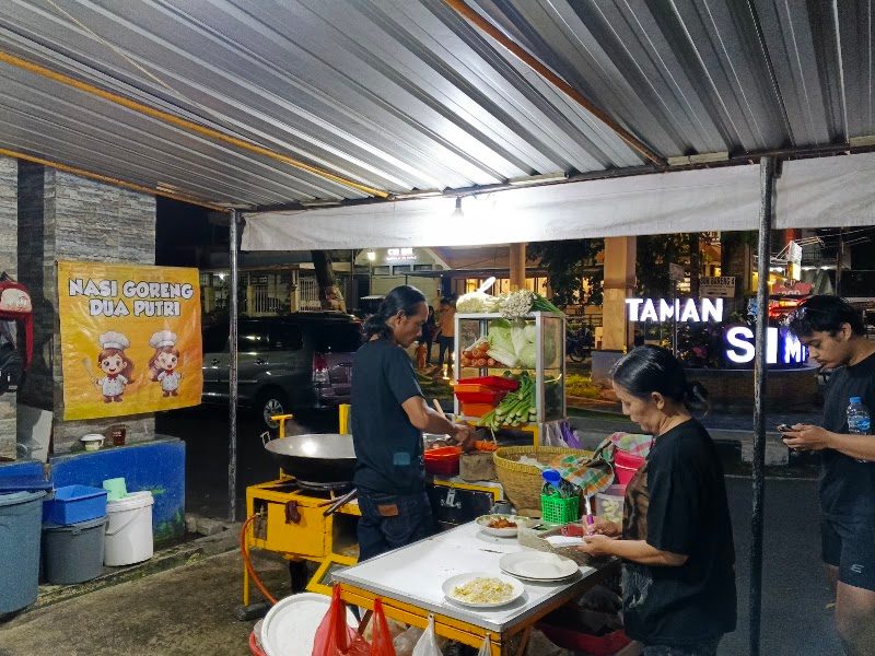 Nasi Goreng Dua Putri