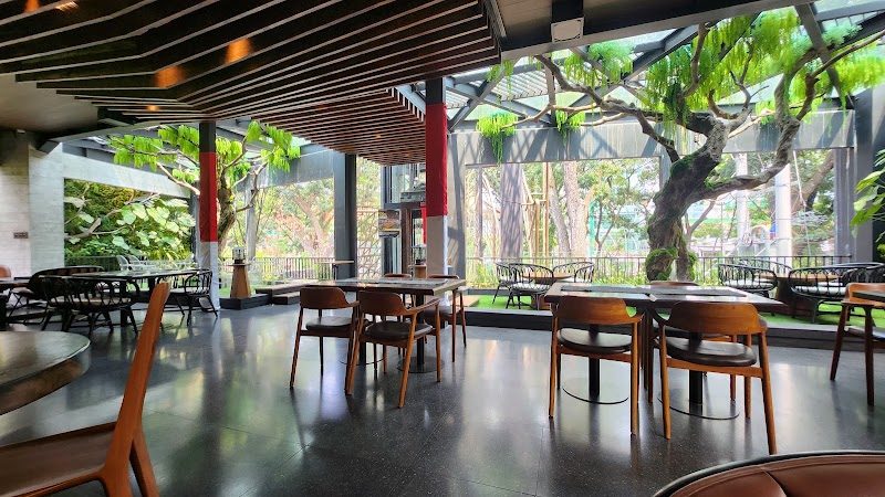 Dialoogi Signature Restaurant Malang
