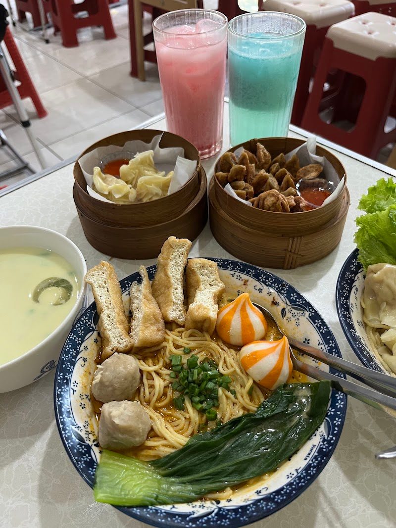 Warung NW Kayutangan