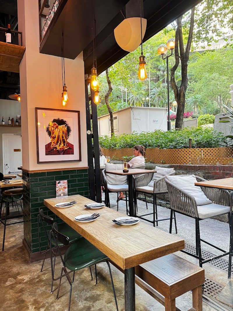 Ask for Alonzo – Tai Hang