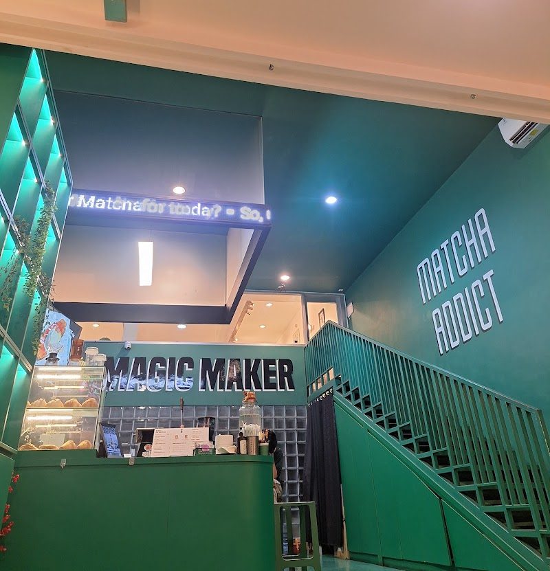 Titik Koma Kayutangan Malang