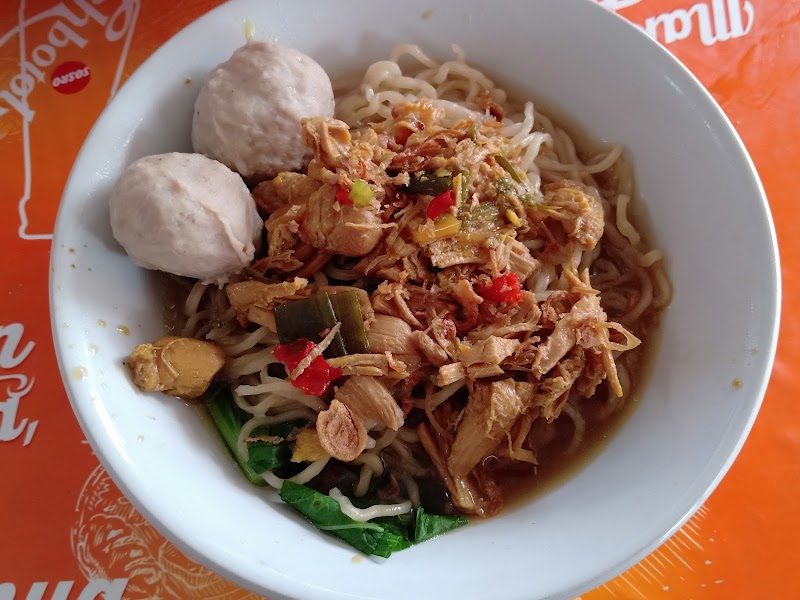 Mie Ayam Bakso Uwa