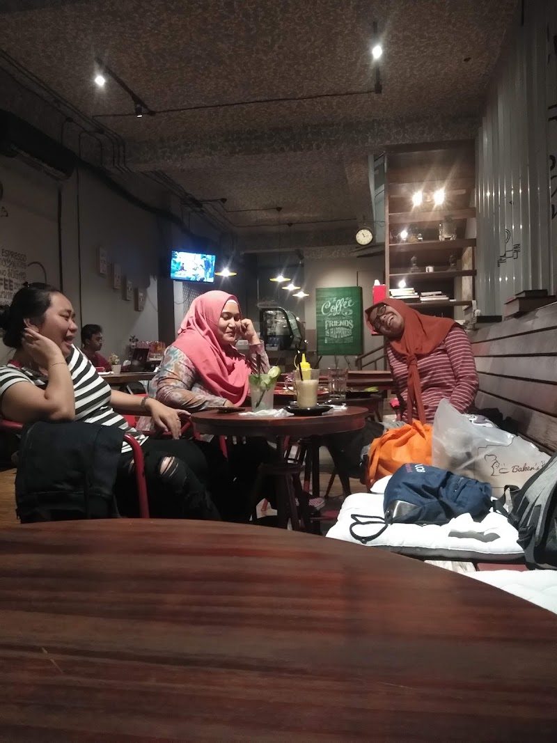 Skybox Cafe (Skybox Coffee Cafe)
