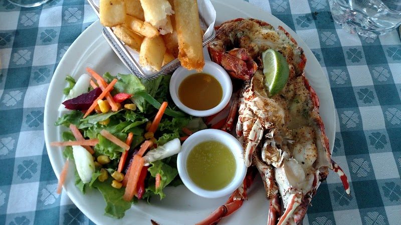 Hemingways Caribbean Cafe