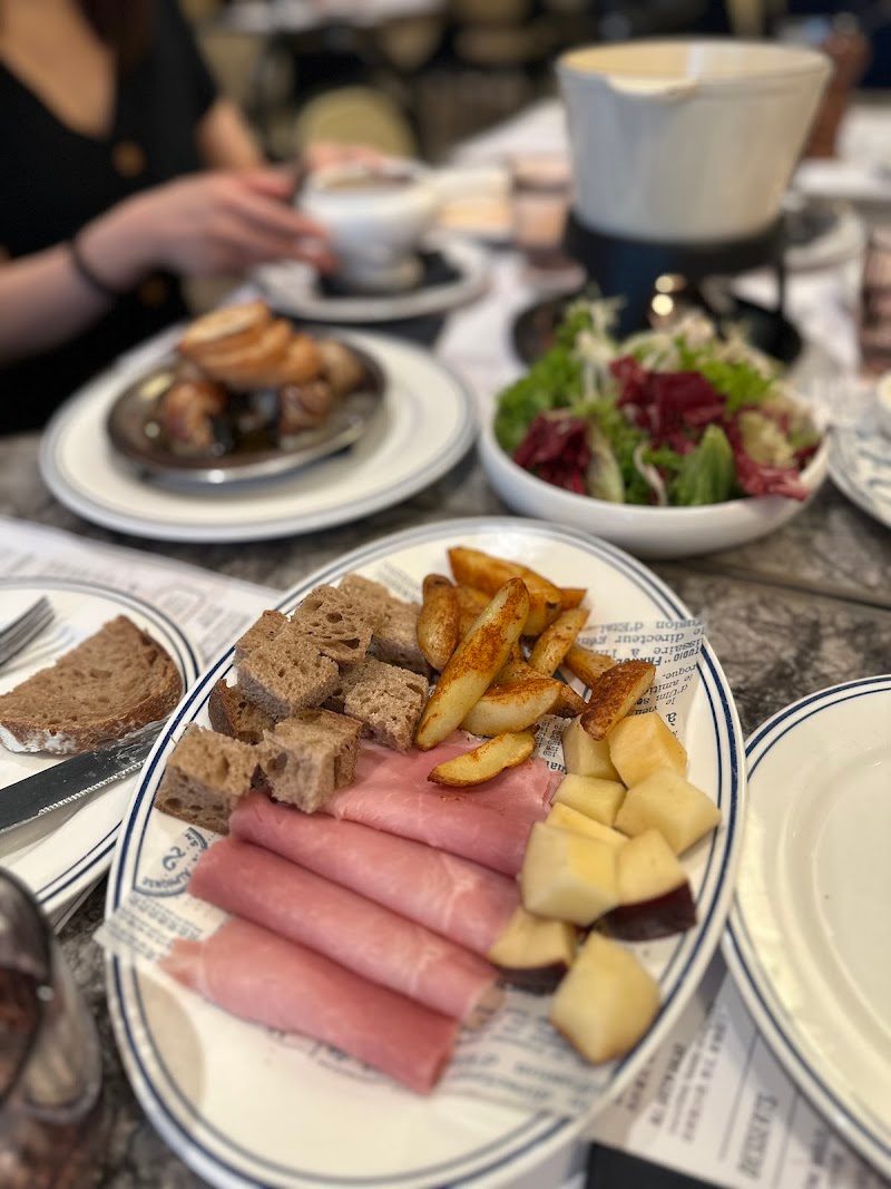 À Poêle French Bistro