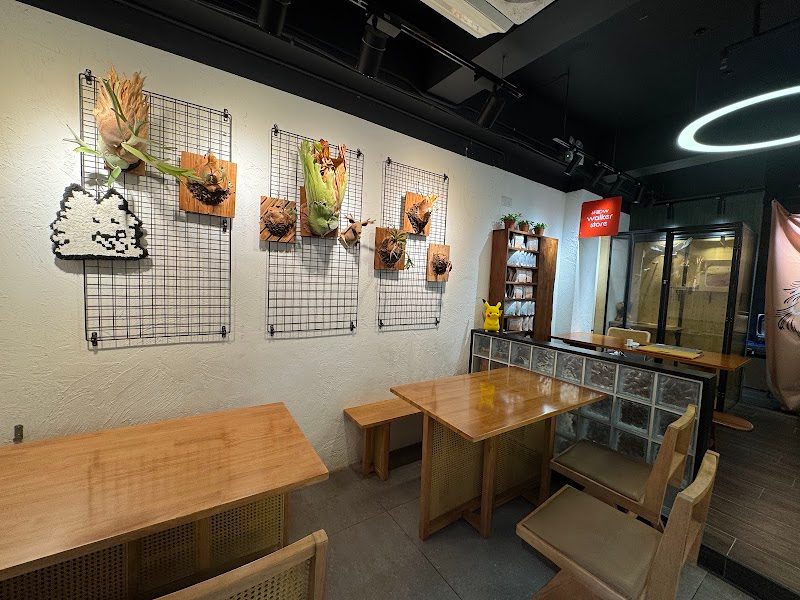 Slow Walker Cafe