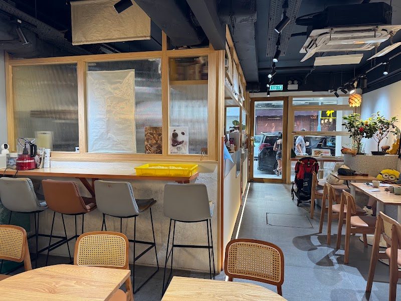 Slow Walker Cafe