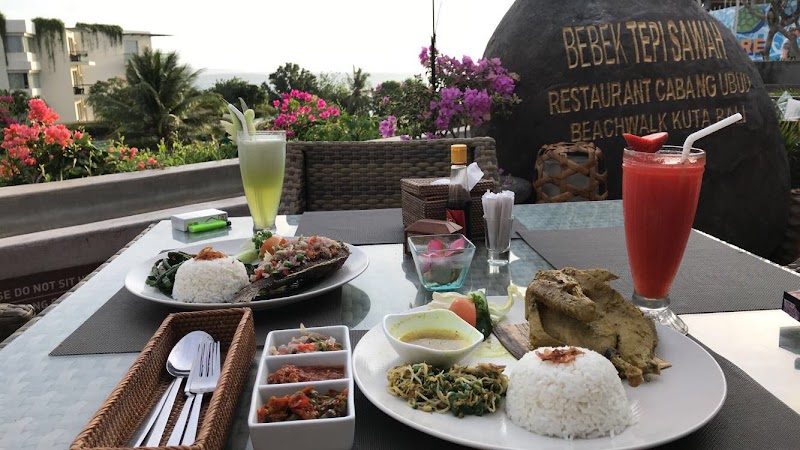 Bebek Tepi Sawah, Beachwalk Mall Seminyak