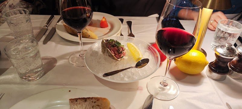 La Petite Maison Hong Kong (LPM Restaurant & Bar)