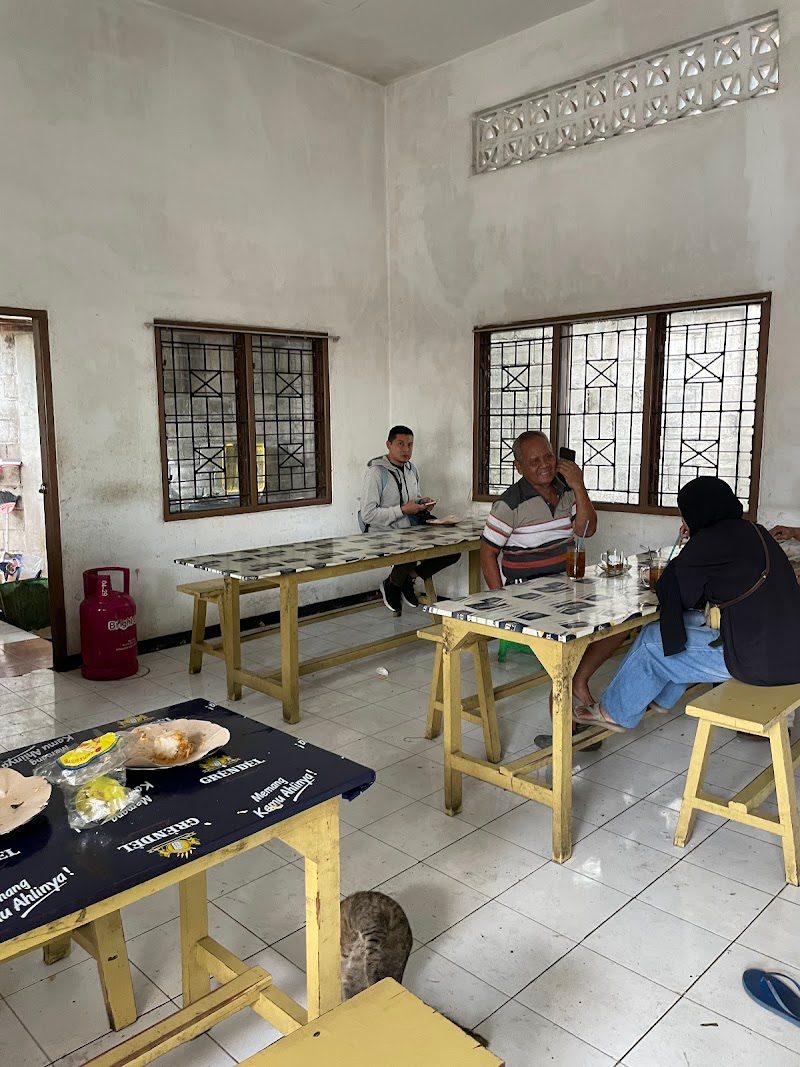 Nasi Pecel 313, Pandanwangi