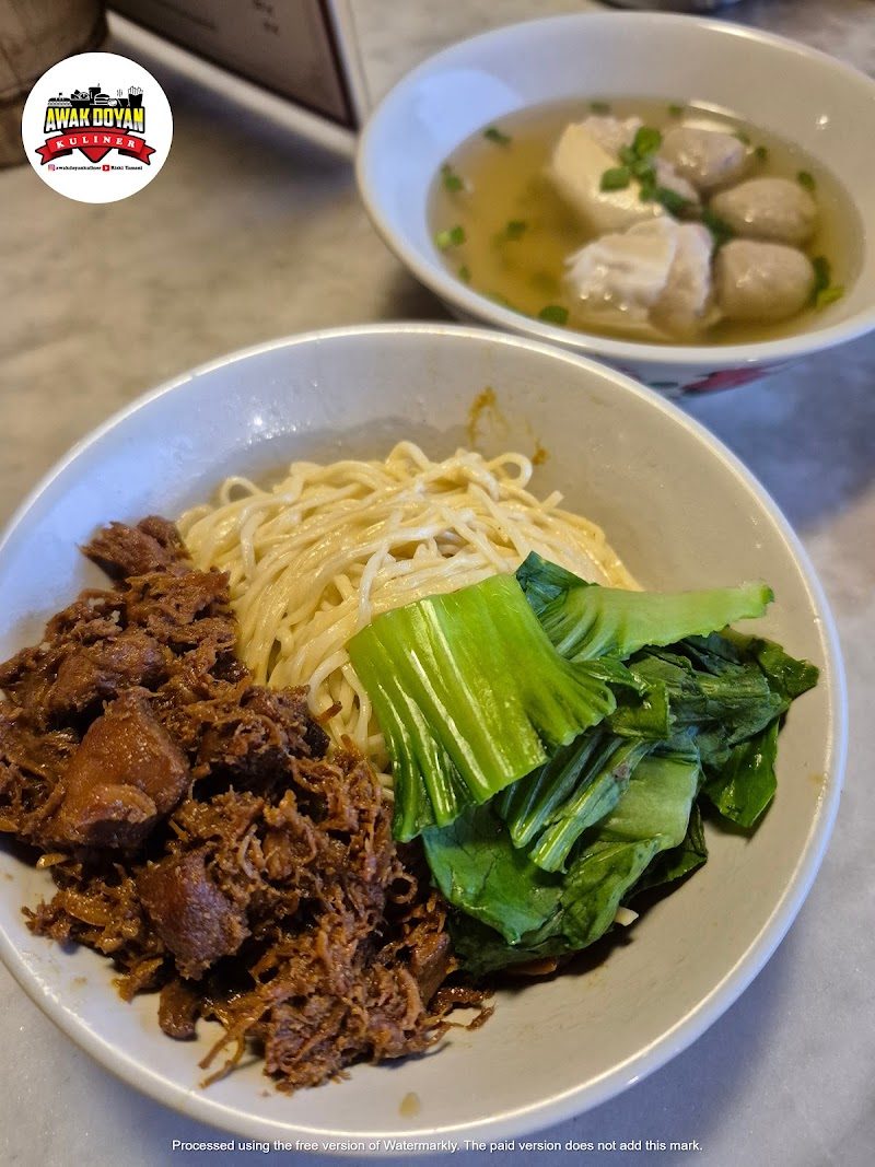 Wale (Warung Lela)
