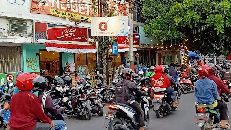 Kajoetangan Food Court