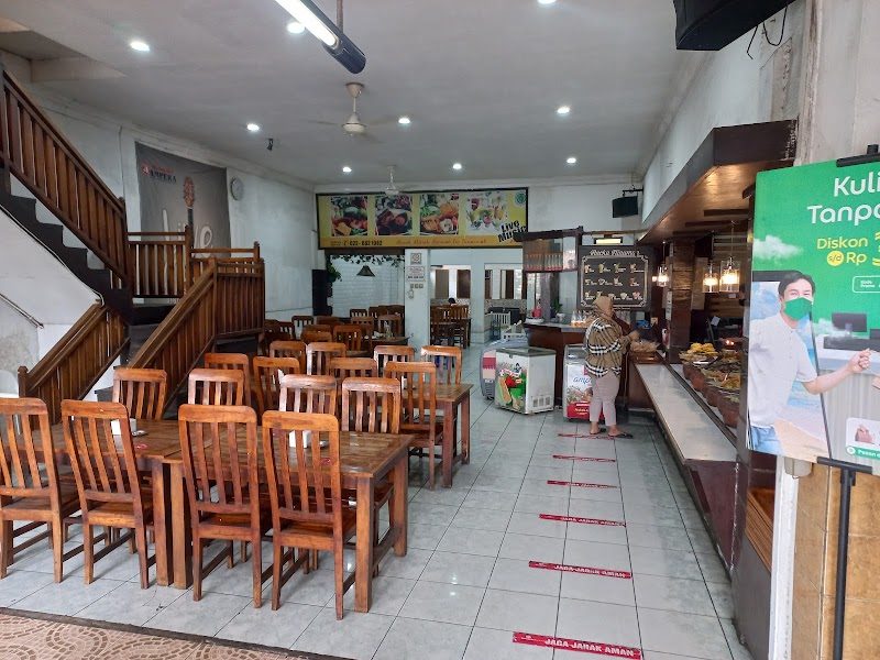 Warung Nasi Ampera Gadobangkong