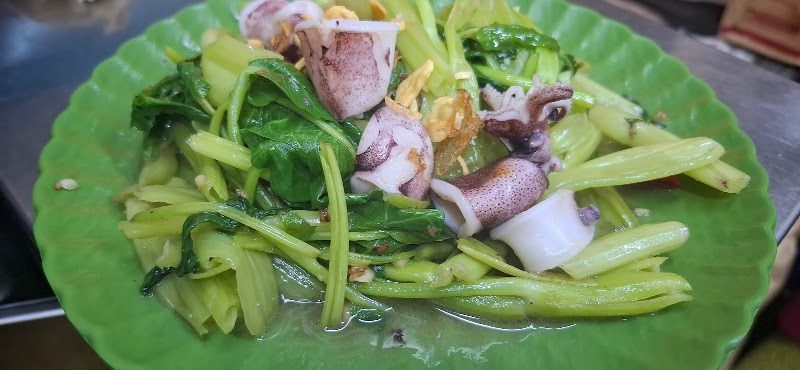 Padang Khas Indonesia 100% Halal