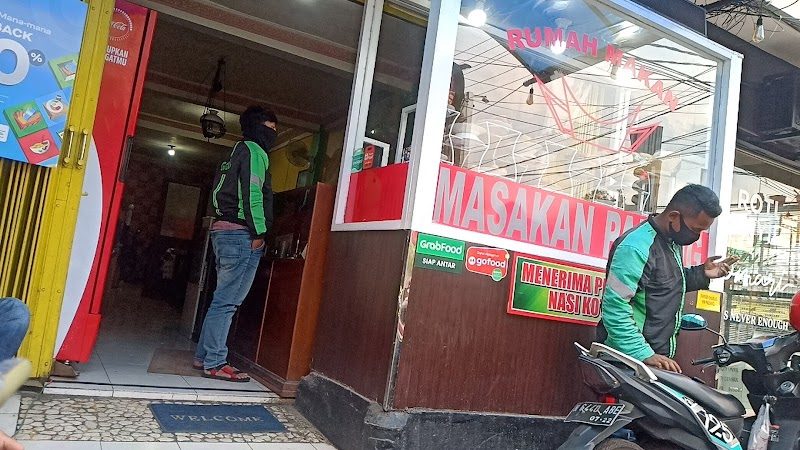 Masakan Padang Ampera Minang Agung Malang