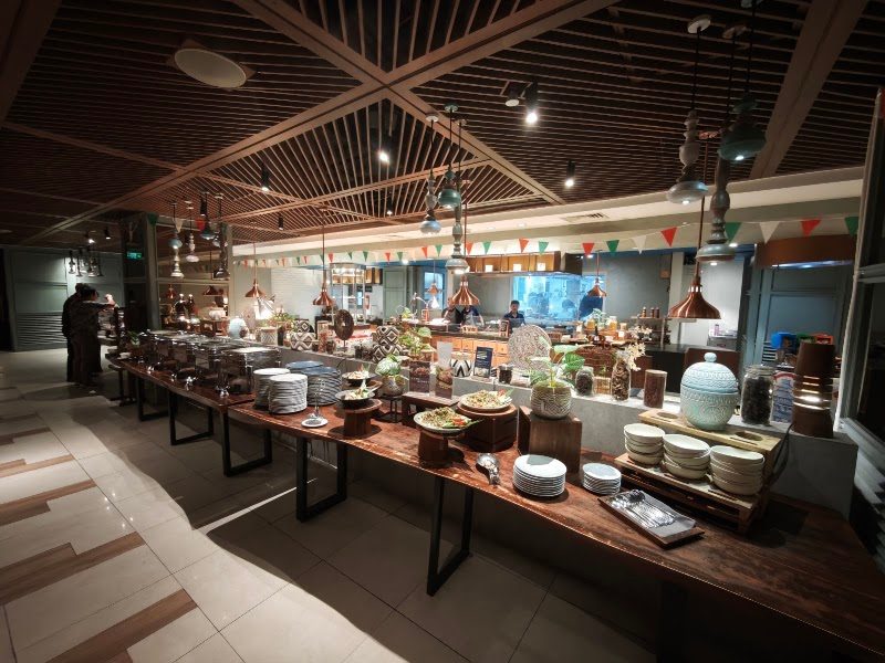 Makan Kitchen (DoubleTree by Hilton Surabaya)