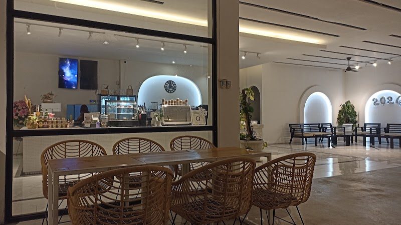 Circle Q Coffee & Eatery Kota Batu