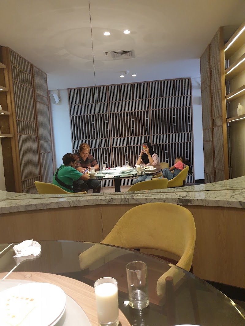 INFINITE8 (Golden Tulip Holland Resort Batu)