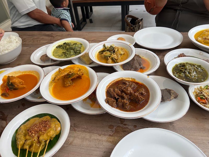 Restoran Padang Simpang Raya Malang Kauman