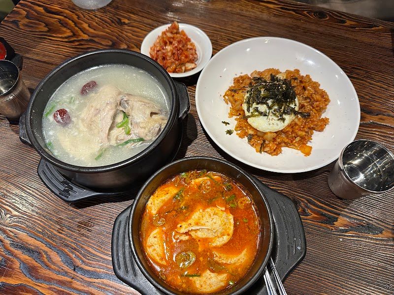KAMPUNGKU Restaurant