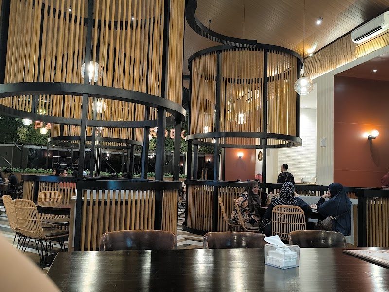 Padang Merdeka Malang - Elpico Food Park