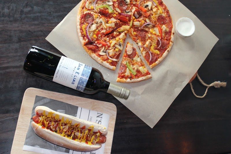 Pizza Dog (South Quarter, Airside Retail Park)