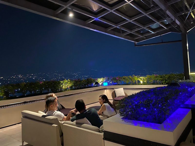 Akasa 360 Rooftop Bar