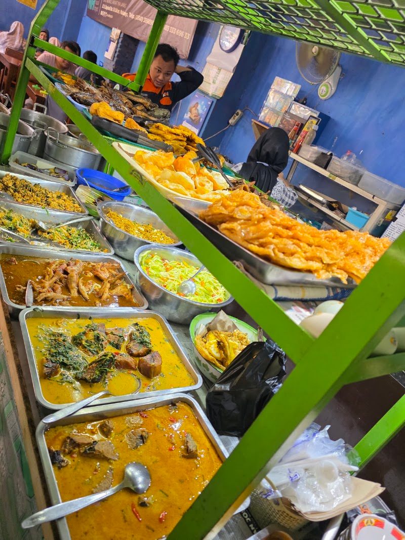 Warung Isor Nongko