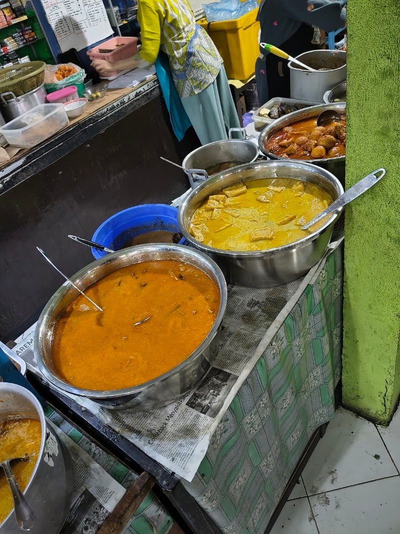Warung Isor Nongko