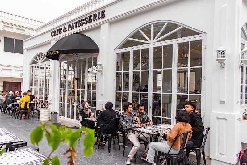 Lapidoth Cafe & Patisserie