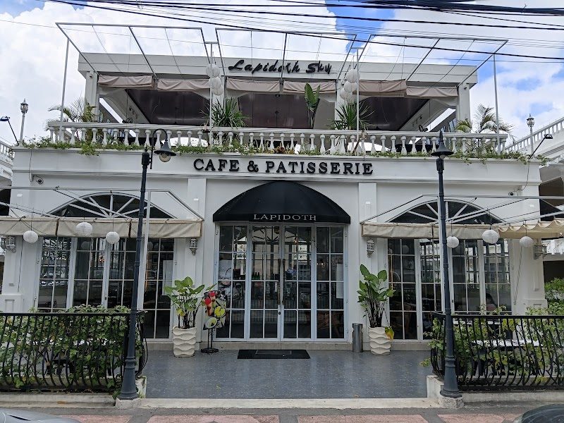 Lapidoth Cafe & Patisserie
