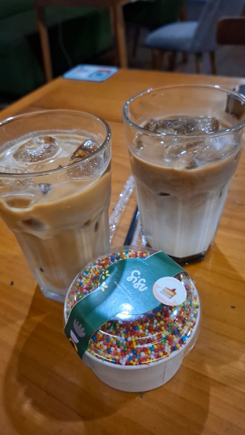 Lingkar Coffee & Idea (Sirojudin)