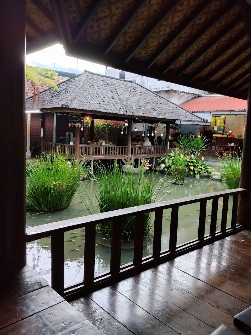 Warung Nasi Ampera Raya Cinunuk