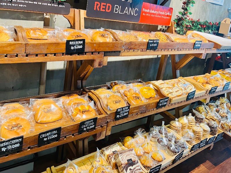 Red Blanc Bakery & Cafe