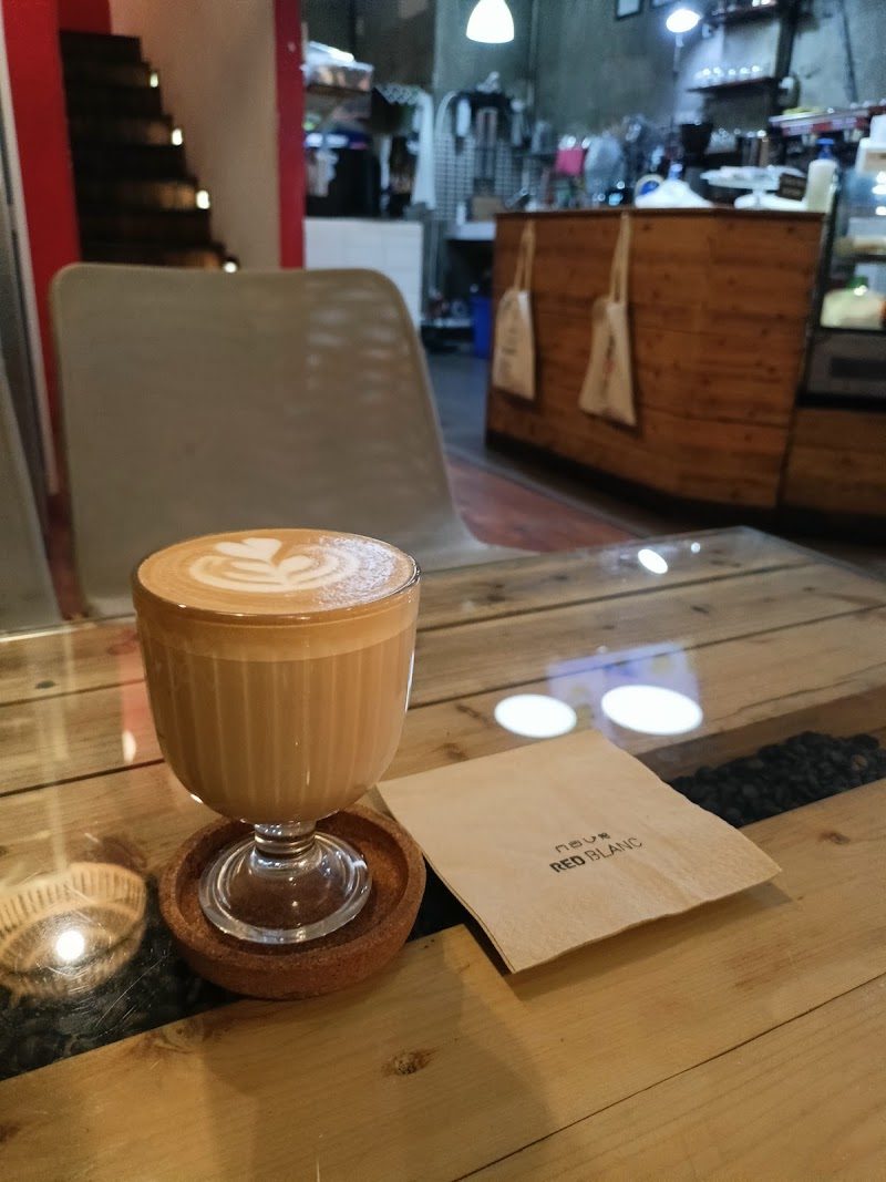 Red Blanc Bakery & Cafe