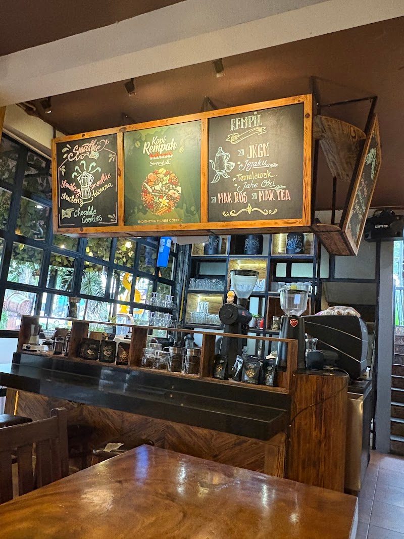 Simpang Luwe Cafe & Resto