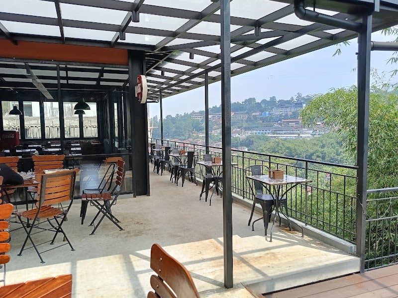 Dago Terrace Coffee & Pizza