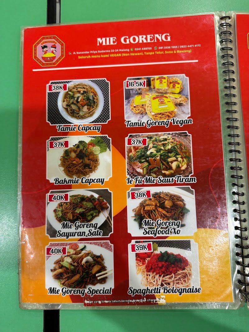 Resto Vegetarian "MIE PANJANG UMUR" Noodles And Dim Sum House