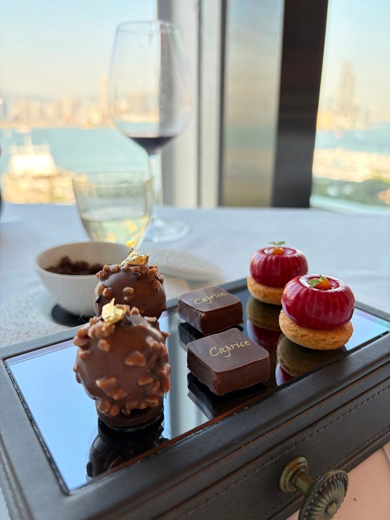 Caprice at Four Seasons Hotel Hong Kong