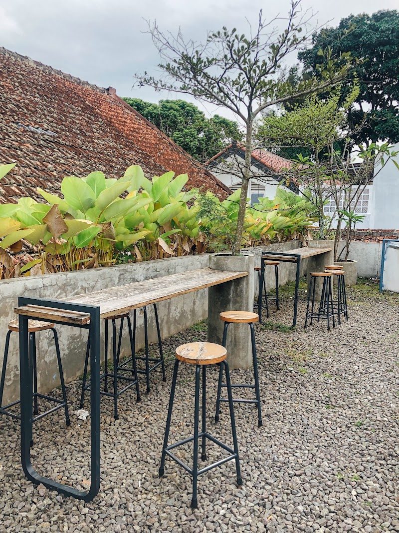 Monday Coffee Dago